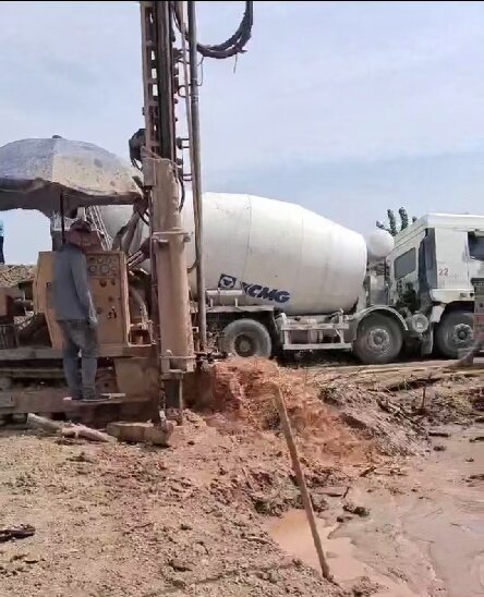 江汉区岩石井施工